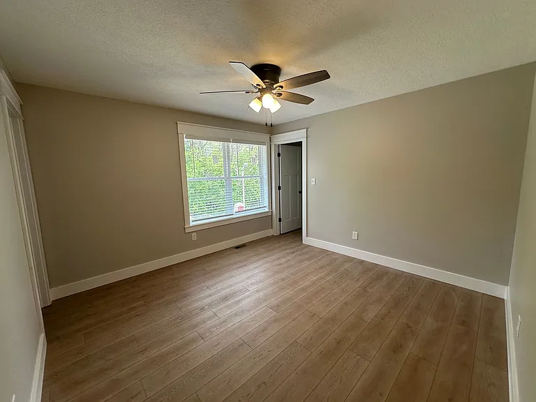 817 N College Ave #1 — Photo 5