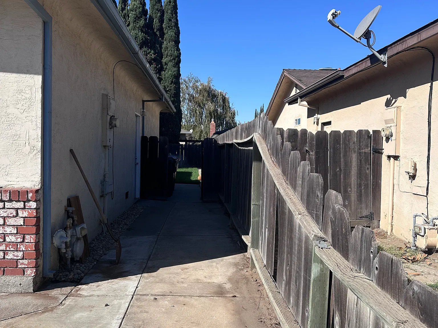 3 bed, 1313 sqft, $2,400 — Photo 4