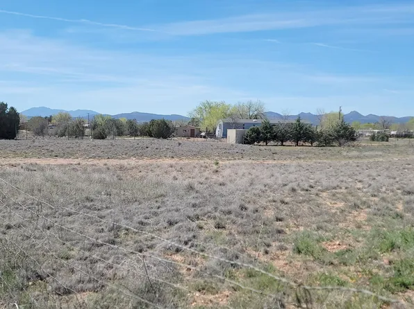 25310 N Enid Dr, Paulden, AZ 86334