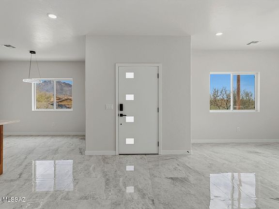 2nd image of 67 Circulo Cortez