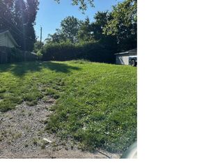 120 Saint Leo Dr, Cahokia, IL 62206