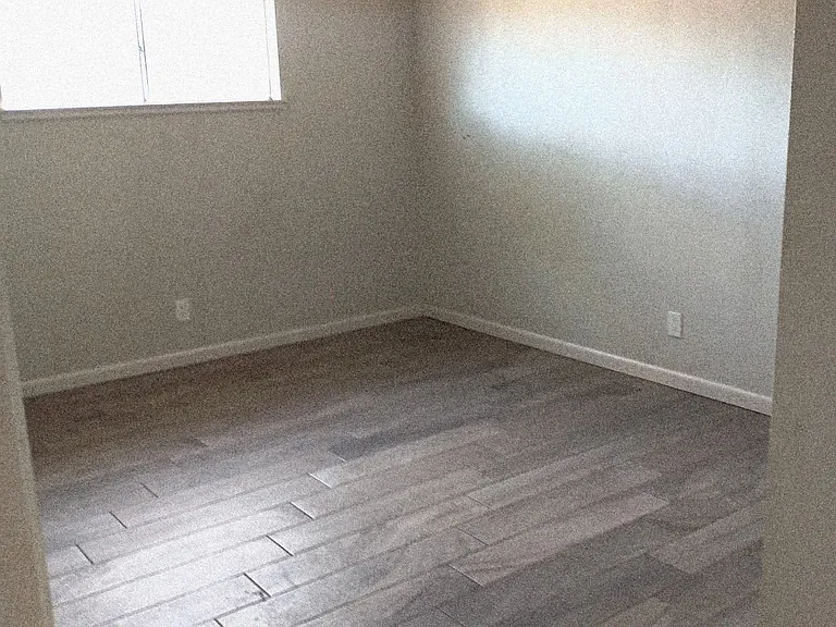 214 W Mile 2 Rd — Photo 21