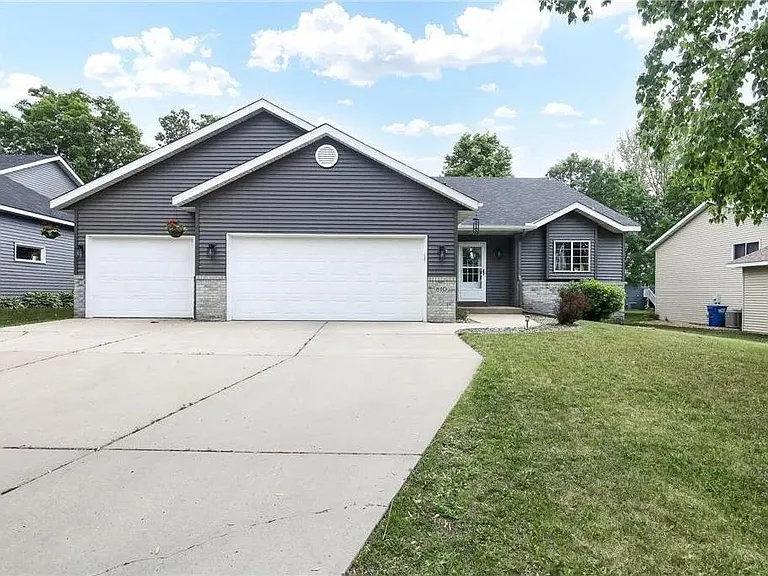 810 Allisons Mead — Photo 1