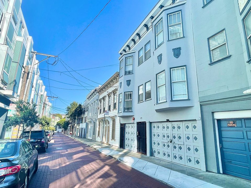 1st image of 585 Birch St #14