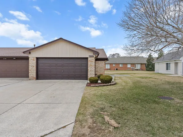 31757 Raymond Dr, Warren, MI 48093