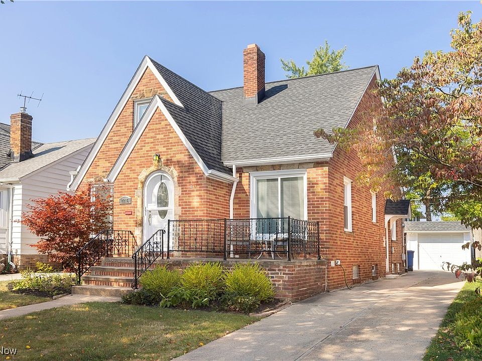 1st image of 2216 Lewis Dr