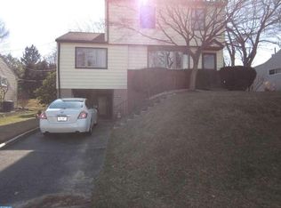 112 Forest Ave, Willow Grove, PA 19090