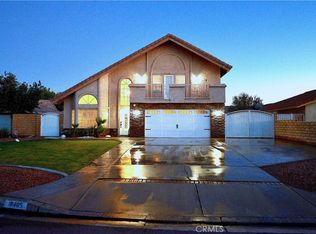 18465 Tarpon Ln, Victorville, CA 92395