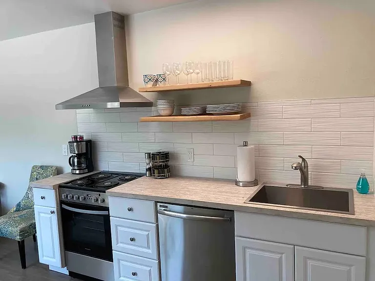 2400 Washington St #4 — Photo 21