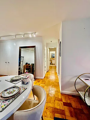 Rented by R New York | media 29