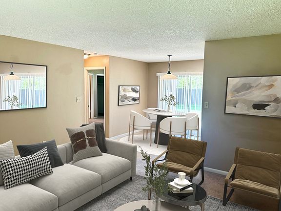 3rd image of 10125 Crozier Ct
