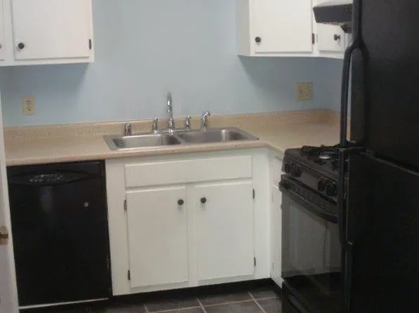 26 Morningside Cmns, Brattleboro, VT 05301
