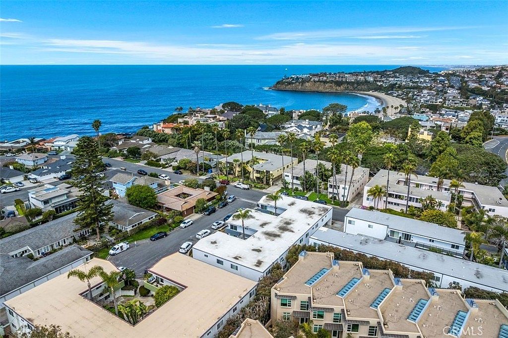 1594 Via Capri APT 10, Laguna Beach, CA 92651 | Zillow