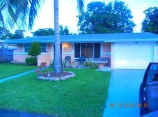 6960 NW 24th Ct, Sunrise, FL 33313