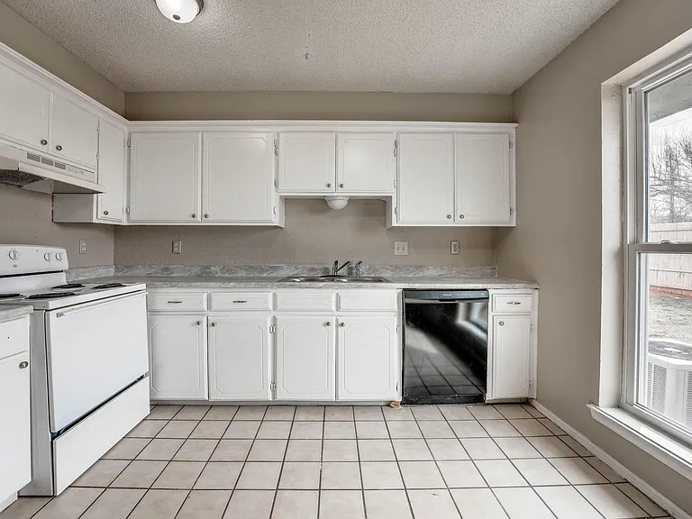 174 Clay Dr #160 — Photo 8