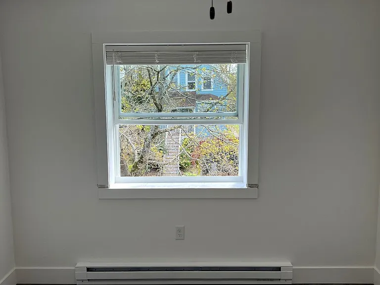 43 Burnham St #C3 — Photo 12