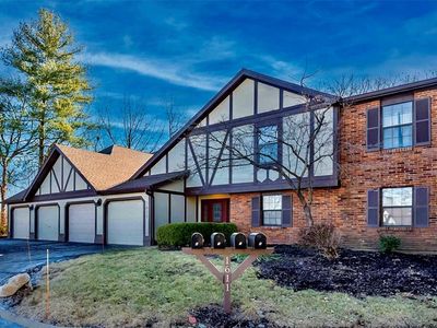 1611 Walpole Dr APT C, Chesterfield, MO, 63017