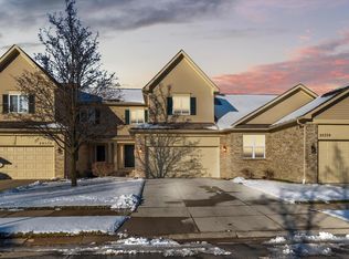 25337 Petros Dr, Flat Rock, MI 48134