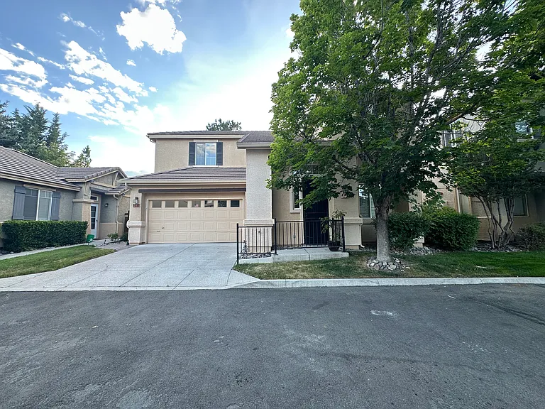 6227 Ingleston Dr — Photo 1