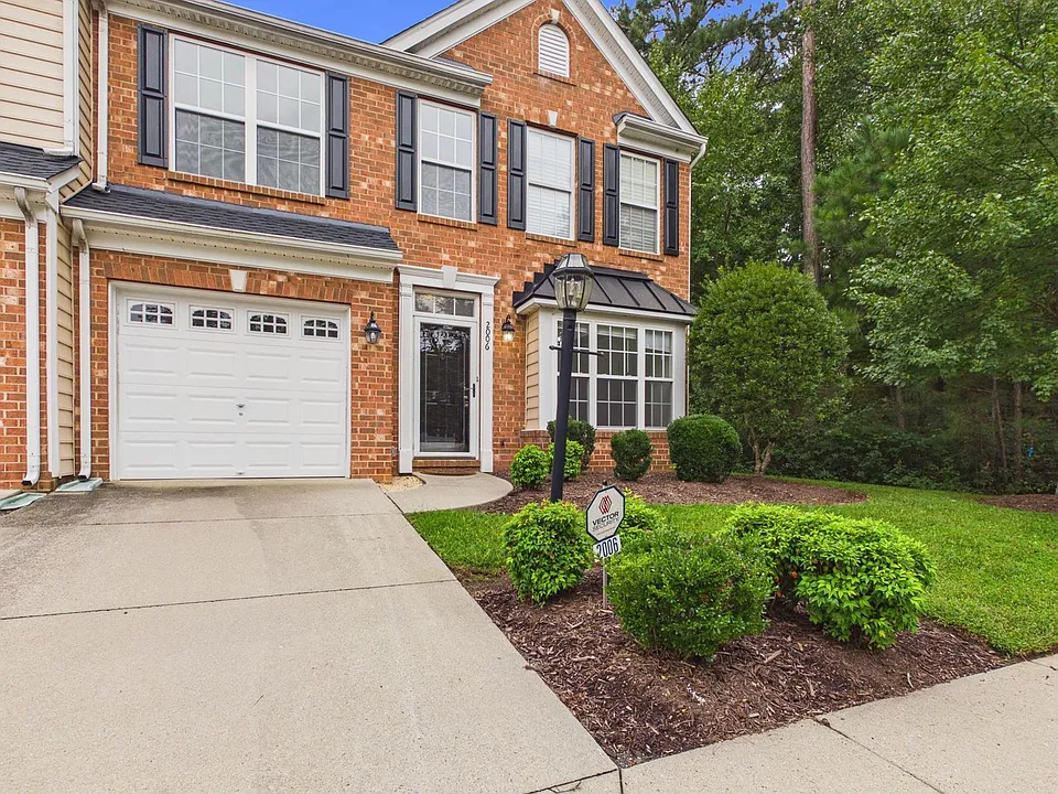 2006 Dominion Townes Ln