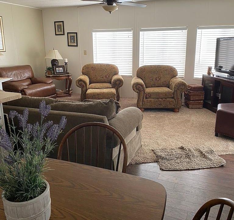 Living area.