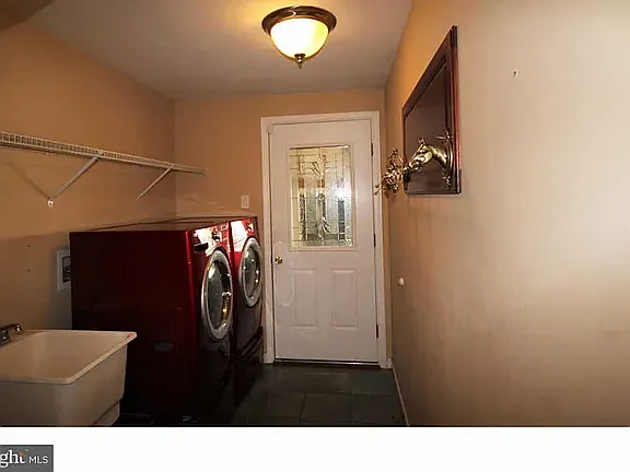 1006 Glendevon Dr — Photo 36