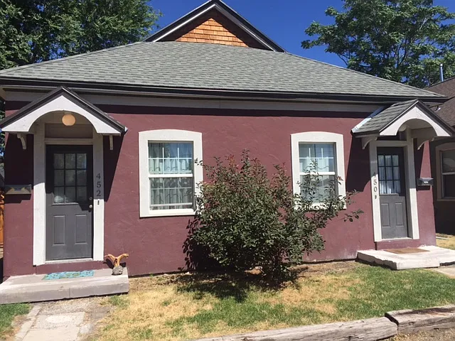 450 N Tuttle Ct — Photo 2