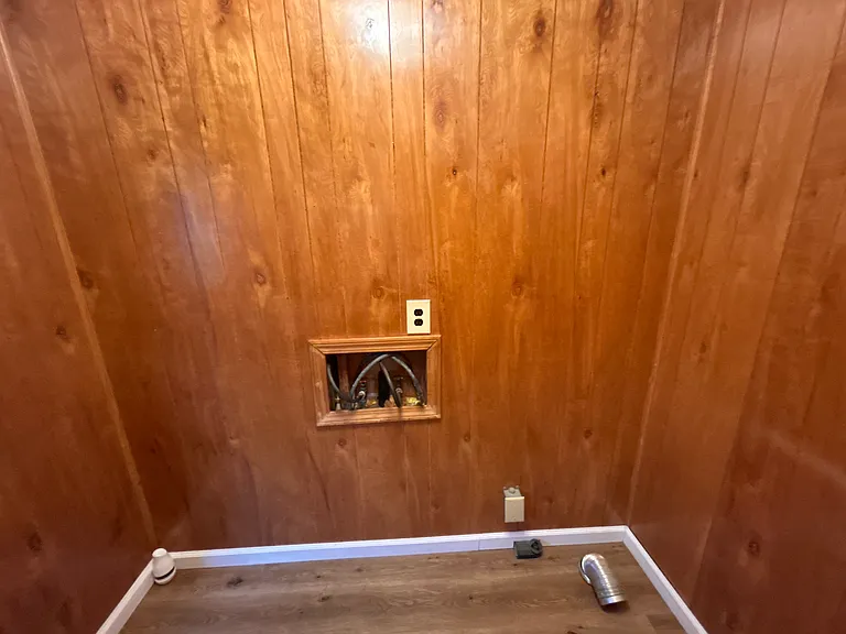 5937 E Highway 27 #1 — Photo 4