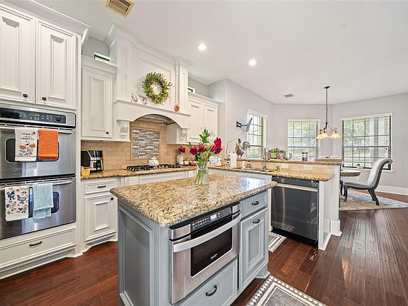 5th image of 2 Brookgreen Cir N