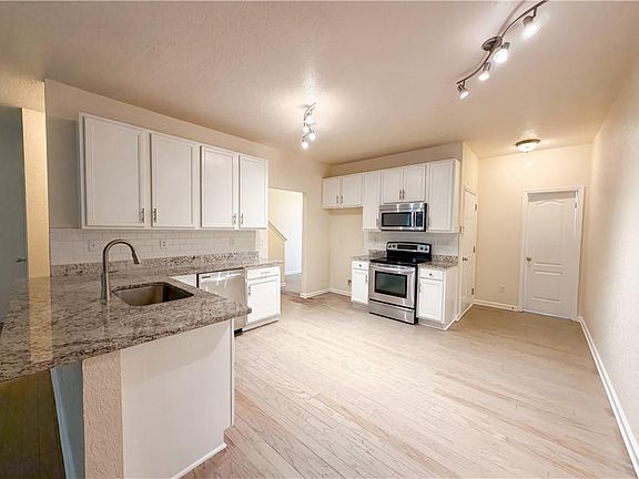 2nd image of 5080 Windsor Forrest Ln