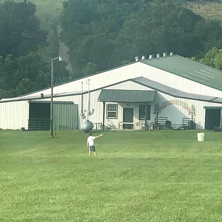 2nd image of 2444 Tipton Rd