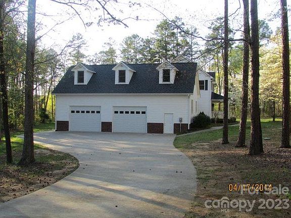 2nd image of 710 Riverwalk Dr