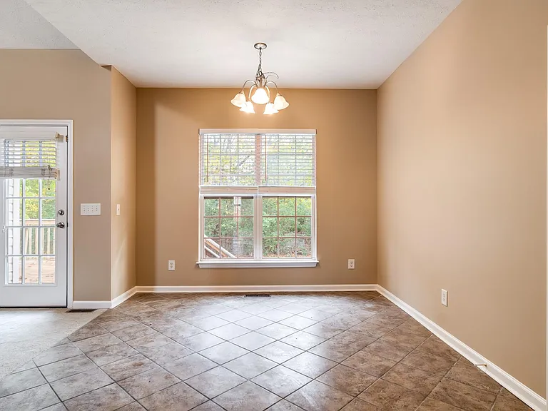 107 Havenwood Ct — Photo 23