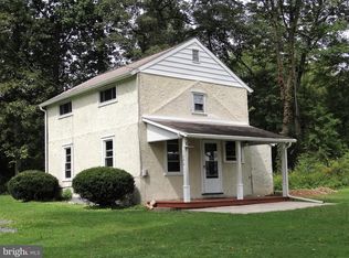 1040 Twin County Rd, Honey Brook, PA 19344