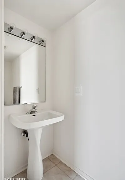 1934 N Washtenaw Ave #404 — Photo 21
