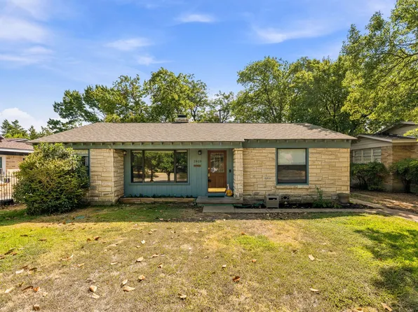 2909 Ryan Place Dr, Fort Worth, TX 76110