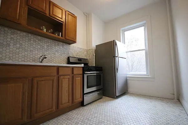 Rented by Bold New York | media 19