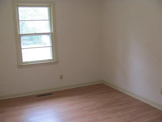 222 Cuttino Rd — Photo 9