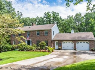 1020 Lycoming Ln, Altoona, PA 16602