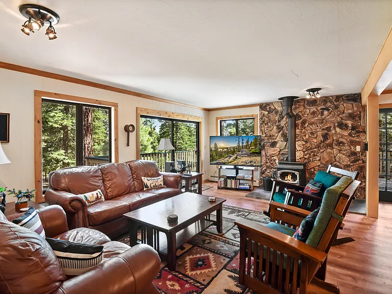 5634 Uplands Rd — Photo 5