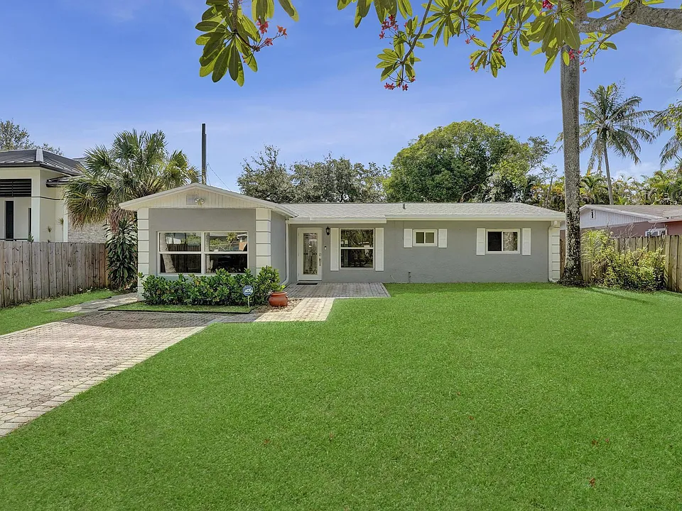 300 SW 19th Ave