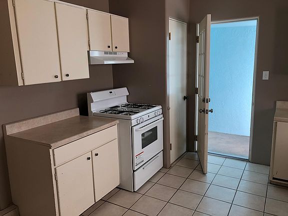 4th image of 1832 Hopewell St APT B