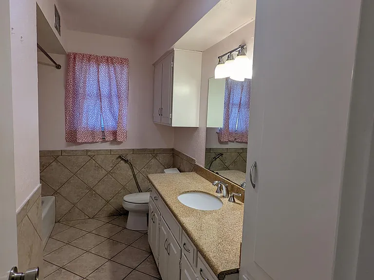 429 Sheffield Dr — Photo 14