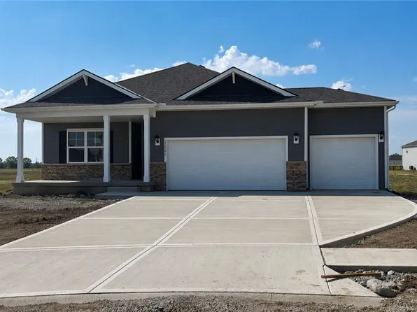 17806 Green Rd, Gardner, KS 66030