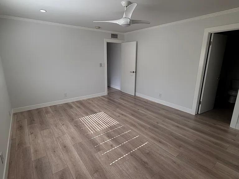 1200 Manhattan Beach Blvd #L — Photo 8