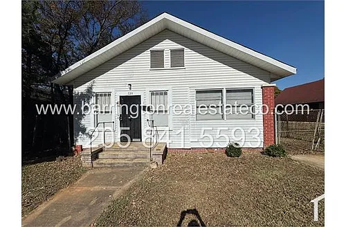 724 4th Ct W Photo 1