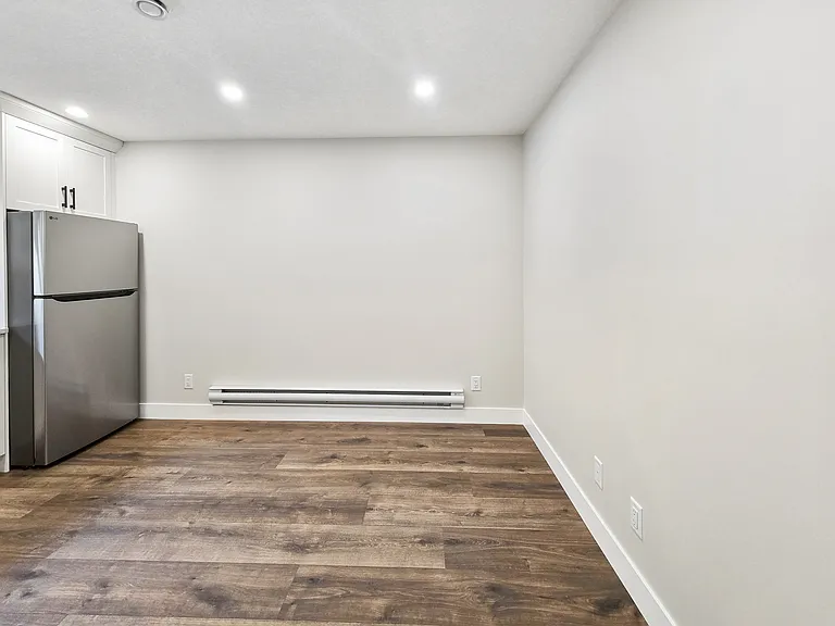 2620R 28th Ave SW #2614R — Photo 5