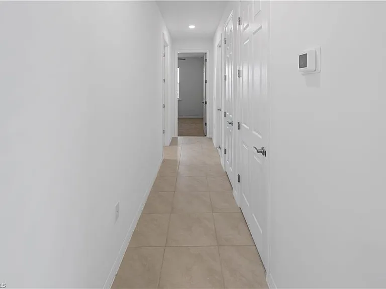 1093 Tranquil Brook Dr — Photo 12