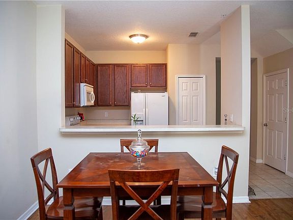 4th image of 10577 Regent Square Dr #1205