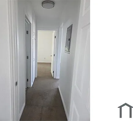 945 Leonard Pl — Photo 7